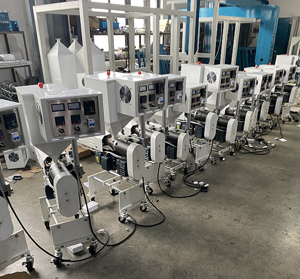 注筋機生產(chǎn)車間